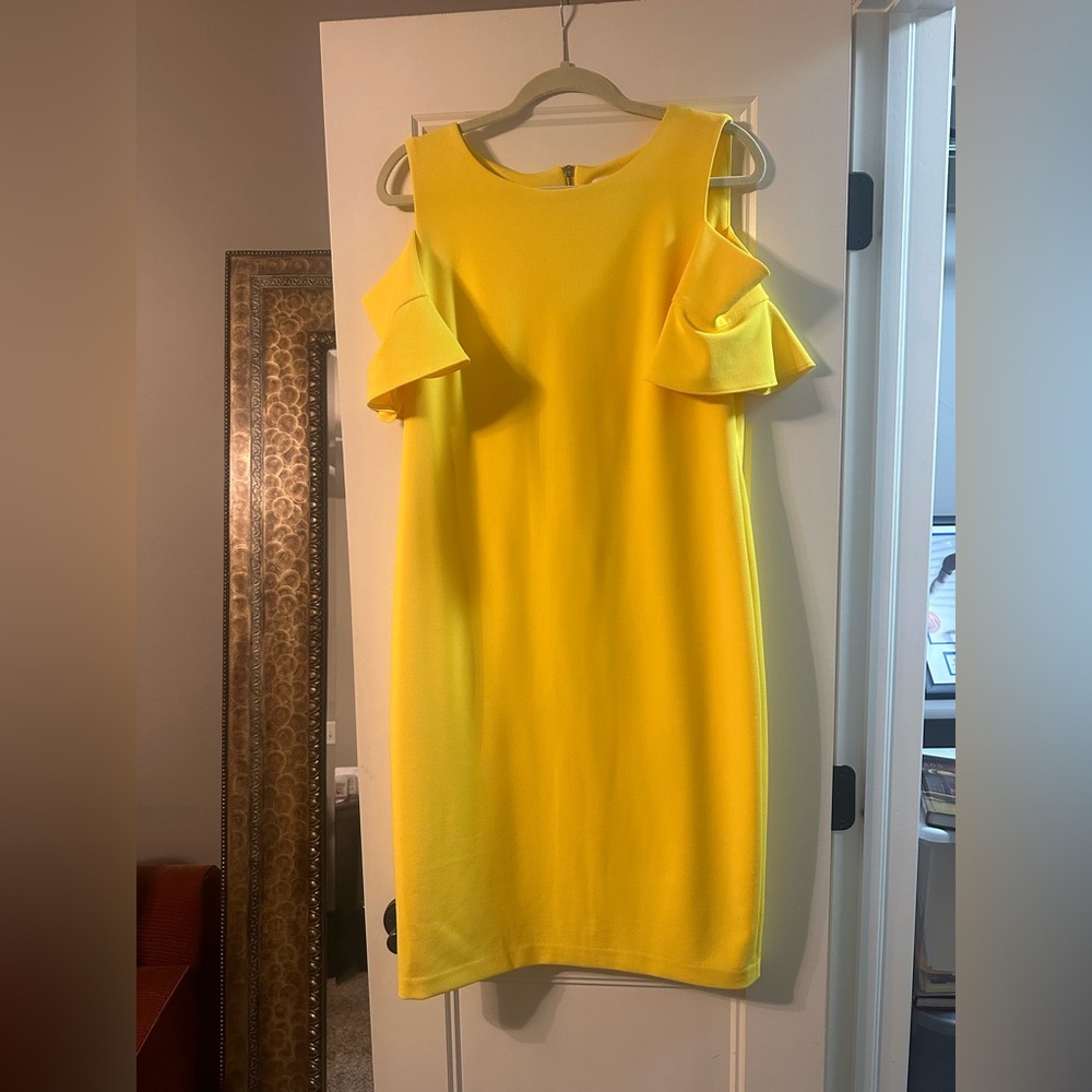 Elegant Yellow Sleeveless Dress